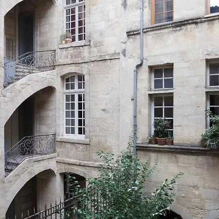 Appartement Place De La Bourse Hyper-centre Bordeaux